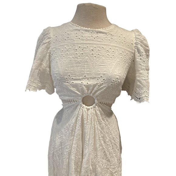 Cottage Core Amable White Eyelet Midi Dress With Puff Sleeves & Cut-Out Detail - Picture 4 of 11